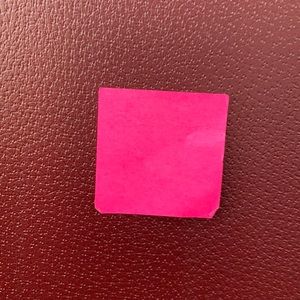 Singular post-it note